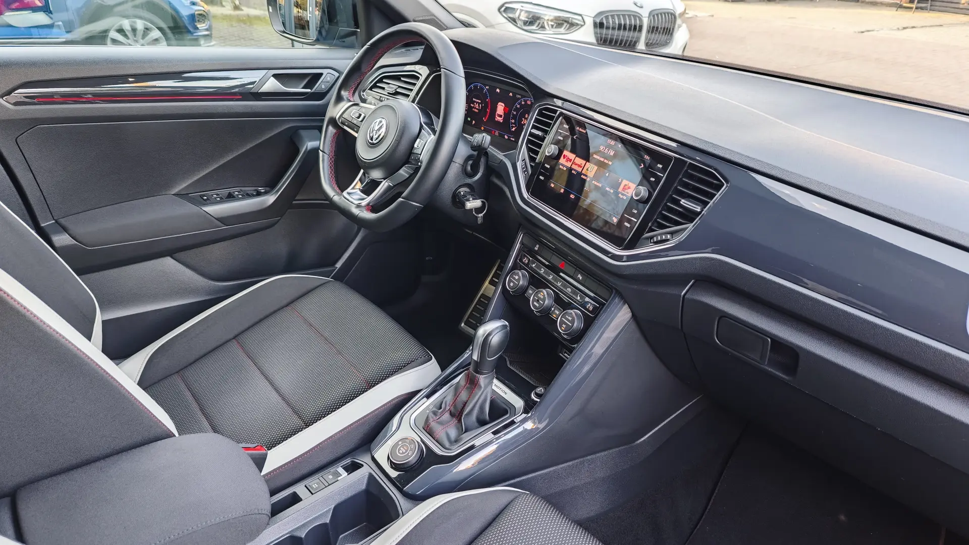 Volkswagen T-Roc Sport 2.0 TSI 4Motion