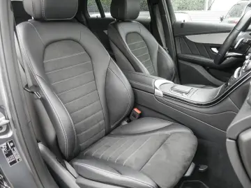 GLC 300e 4M Coupé AMG NIGHT LED NAVI KEYL KAM