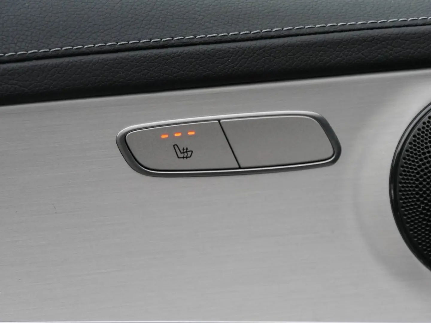 GLC 300e 4M Coupé AMG NIGHT LED NAVI KEYL KAM