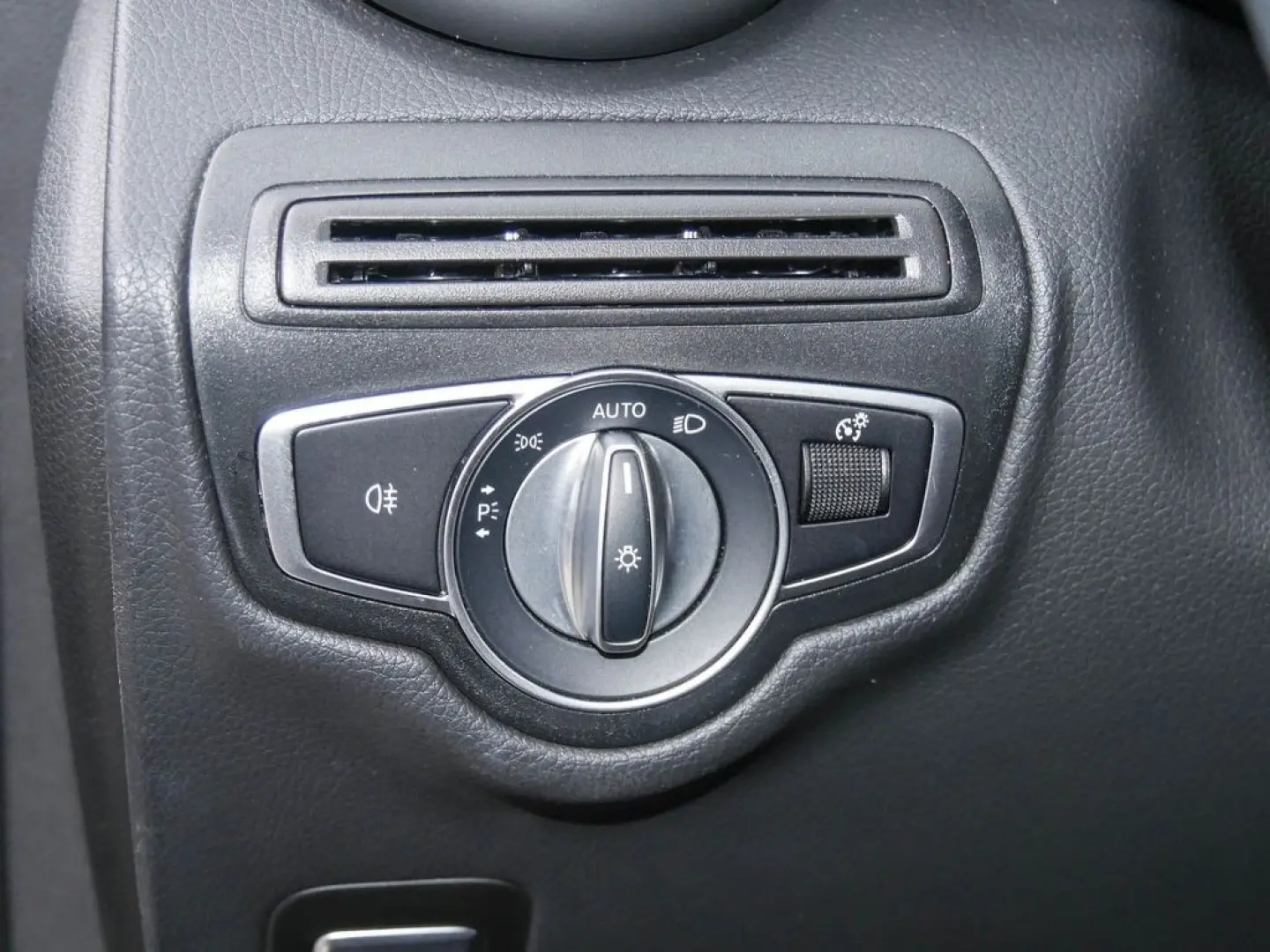 GLC 300e 4M Coupé AMG NIGHT LED NAVI KEYL KAM