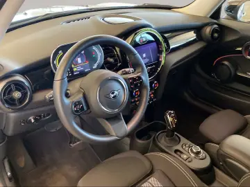 Cooper SE Navi PDC Driv.Assist Sportsitze LED