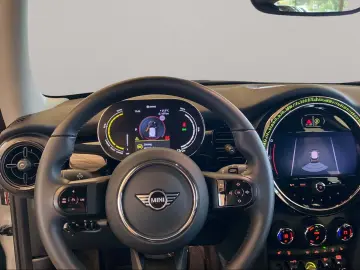 Cooper SE Navi PDC Driv.Assist Sportsitze LED