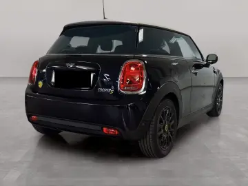 Cooper SE Navi PDC Driv.Assist Sportsitze LED