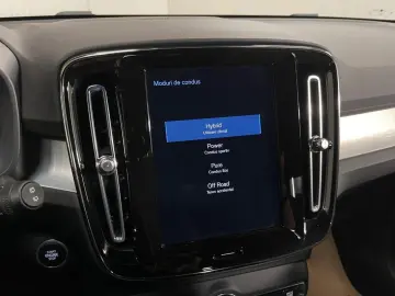 Volvo XC 40