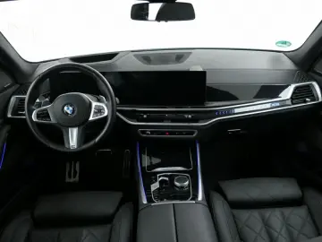 X5 xDr30d M Sport DAPro StHz Pano 360 AHK KomSi