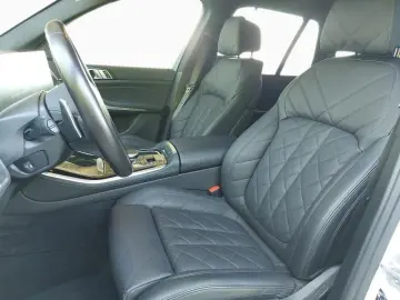 X5 xDr30d M Sport DAPro StHz Pano 360 AHK KomSi