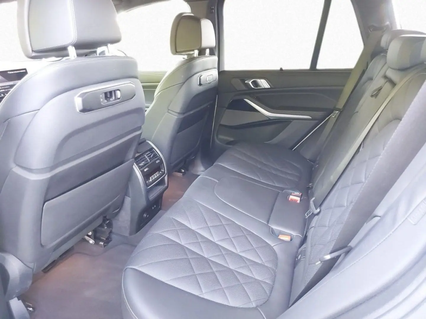 X5 xDr30d M Sport DAPro StHz Pano 360 AHK KomSi