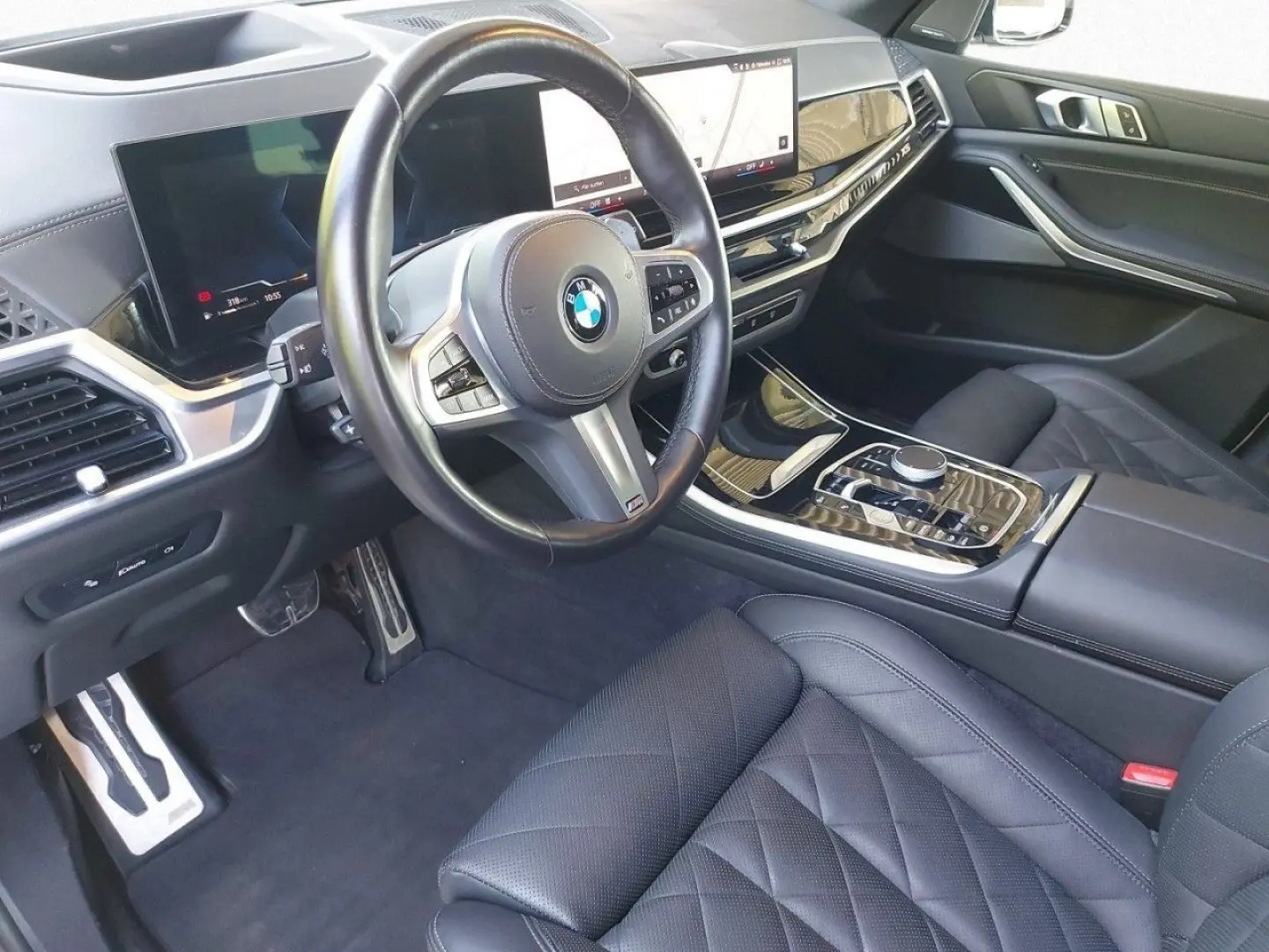 X5 xDr30d M Sport DAPro StHz Pano 360 AHK KomSi