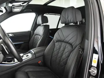 X5 xDrive30d M Sport Pro AHK Pano  UVP  116.420