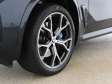 X5 xDrive30d M Sport Pro AHK Pano  UVP  116.420