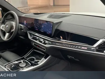 X5 xDrive30d M-Sport HUD AHK Pano SoClo StHzg