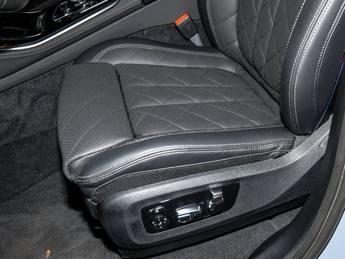 X5 xDrive30d M Sport PANO AHK RFK NAVI LED DAB