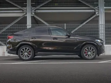 X6 30d xDrive M Sport PRO 360 KAM PANO HA-LENKUN