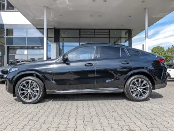 X6 xDrive40i M SPORT AHK HUD ACC 360 KAM HAR KAR
