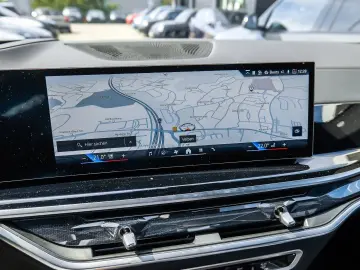 X6 xDrive40i M SPORT AHK HUD ACC 360 KAM HAR KAR