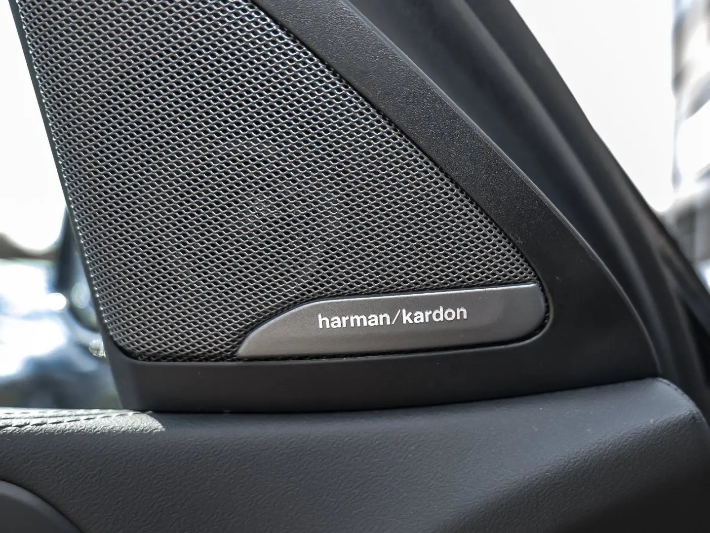 X6 xDrive40i M SPORT AHK HUD ACC 360 KAM HAR KAR