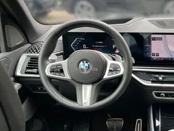 X5 xDrive30d M Sport Individual 2-Achs Pano Sky!