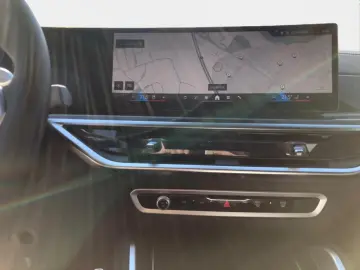 X6 xDrive30d M Sport Pro AHK Pano Iconic Glow