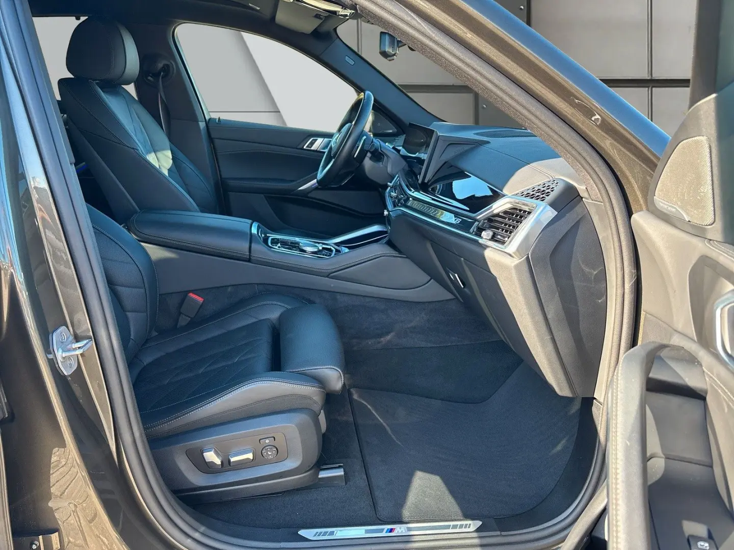 X6 30d M Sport Pro 22  H&K Pano Luft ACC AHK