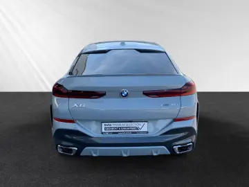 X6 xDrive30d M Sport SkyLounge AHK B&W Standhzg.