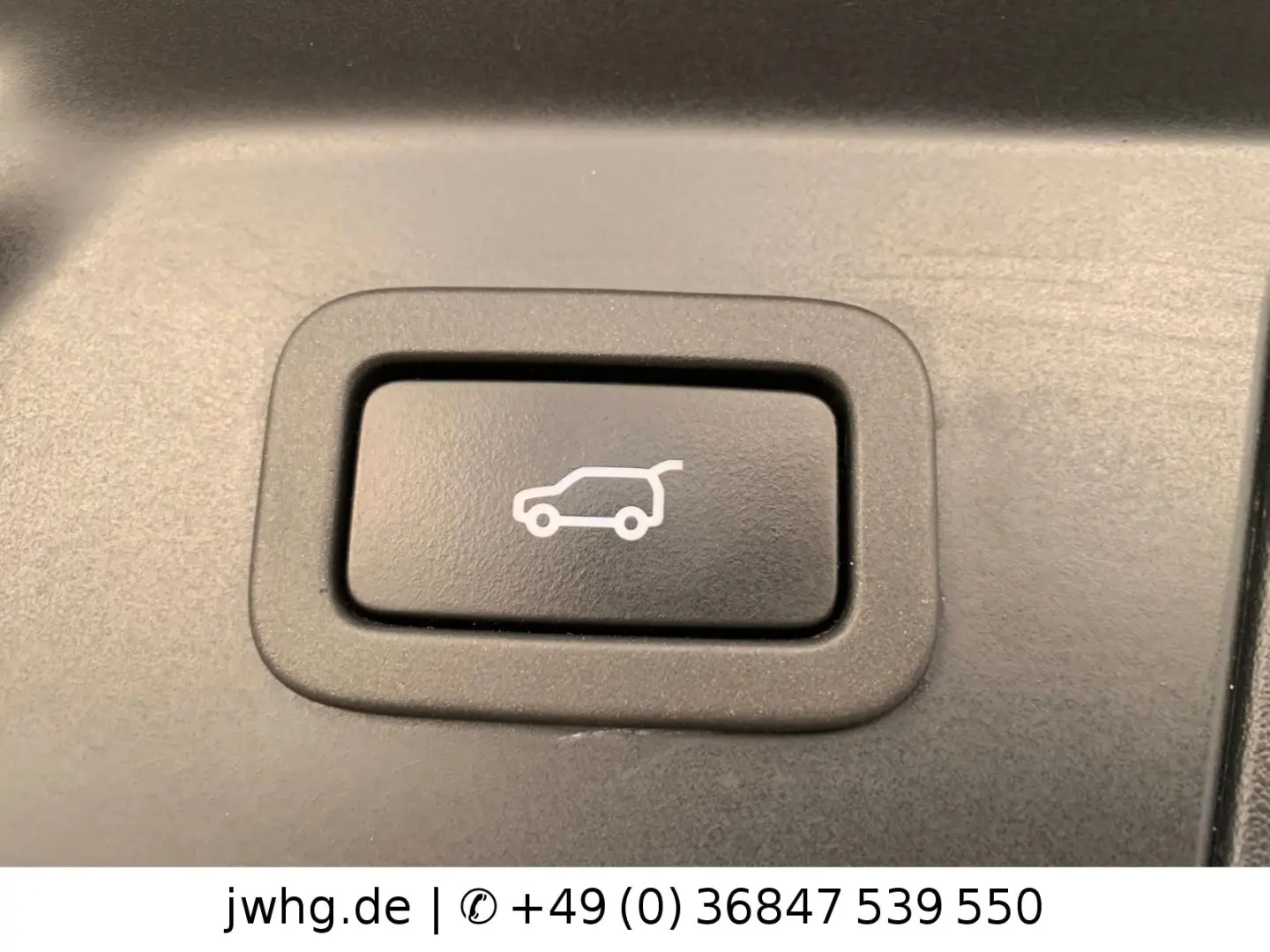 Range Rover Velar P400E AWD ACC SpurA Kam 20