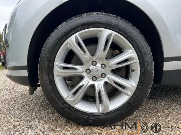 Range Rover Velar Hybrid P400e Plug-In Morzine A