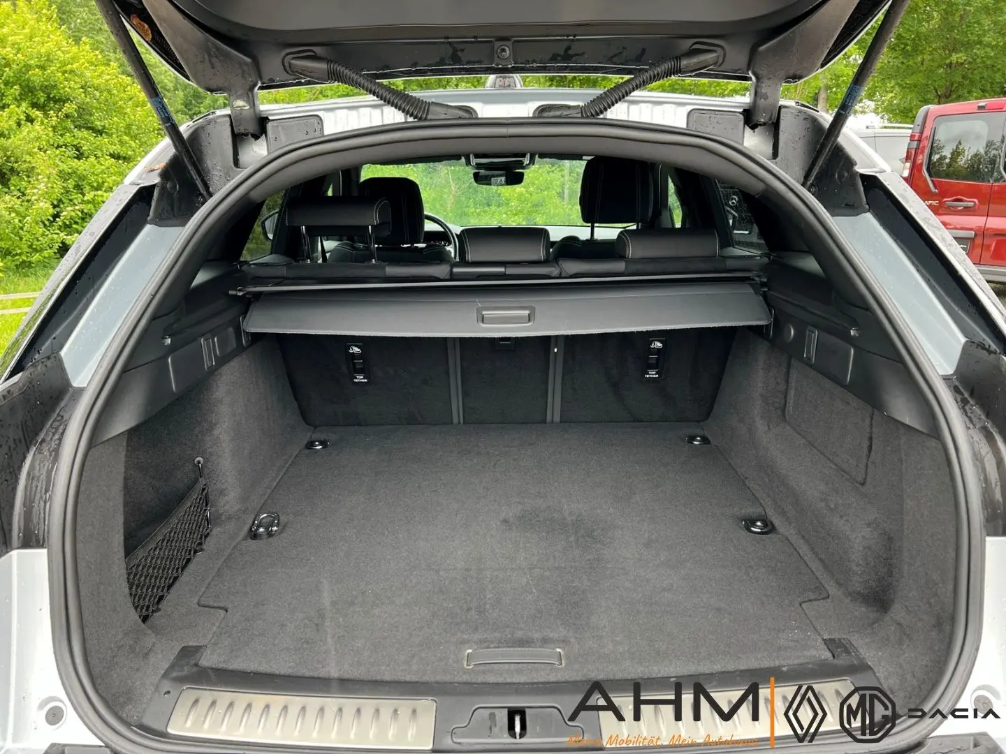 Range Rover Velar Hybrid P400e Plug-In Morzine A