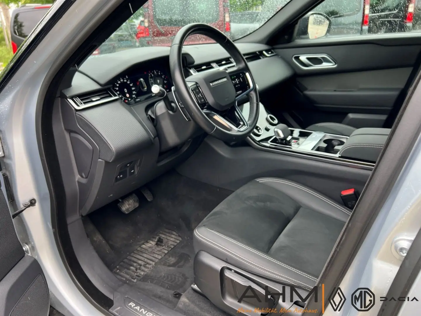 Range Rover Velar Hybrid P400e Plug-In Morzine A