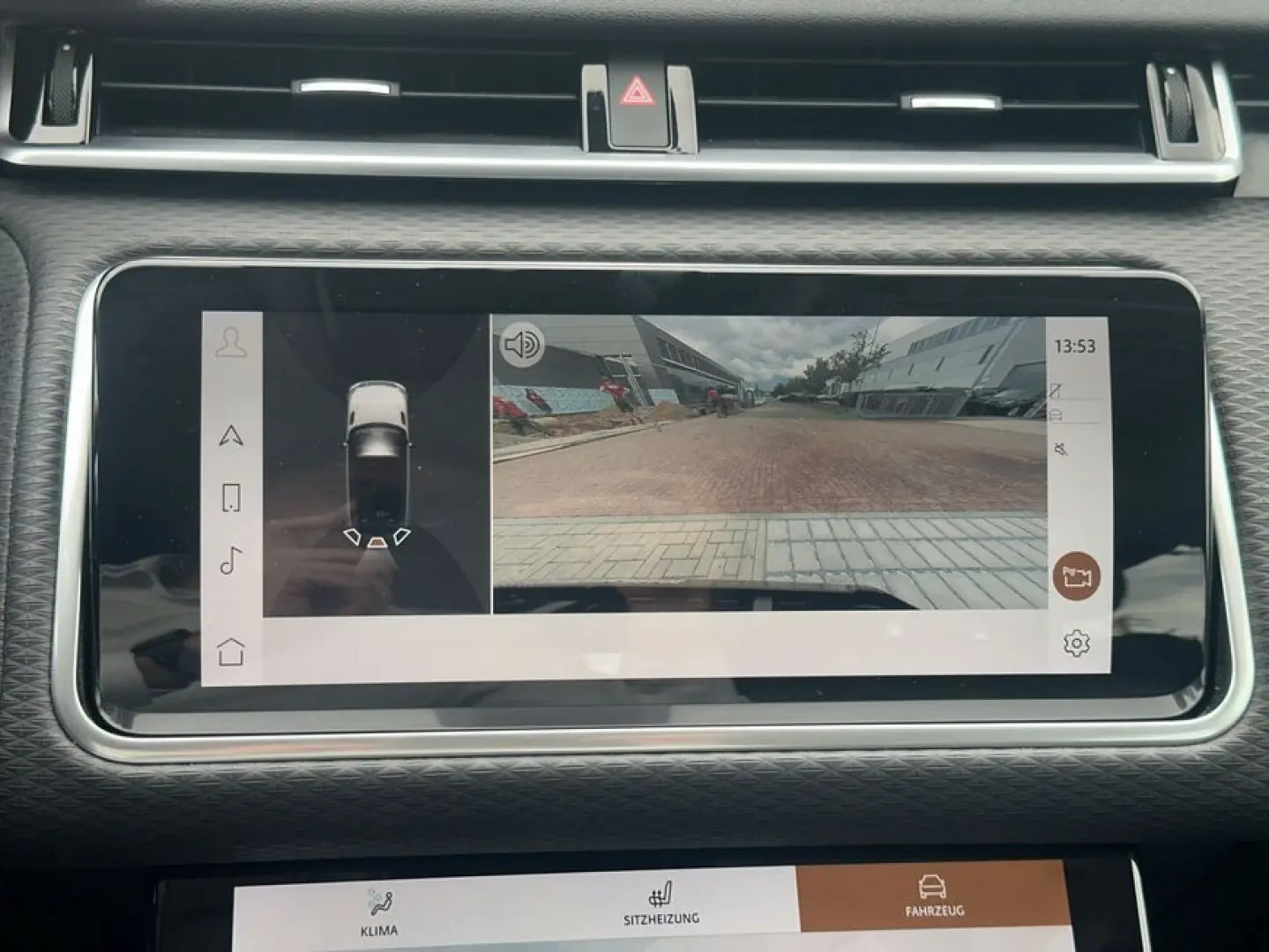 Range Rover Velar P400e R-Dynamic
