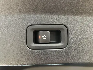 Mercedes-Benz GLE 400 AMG-Line Distr.  AHK HUD