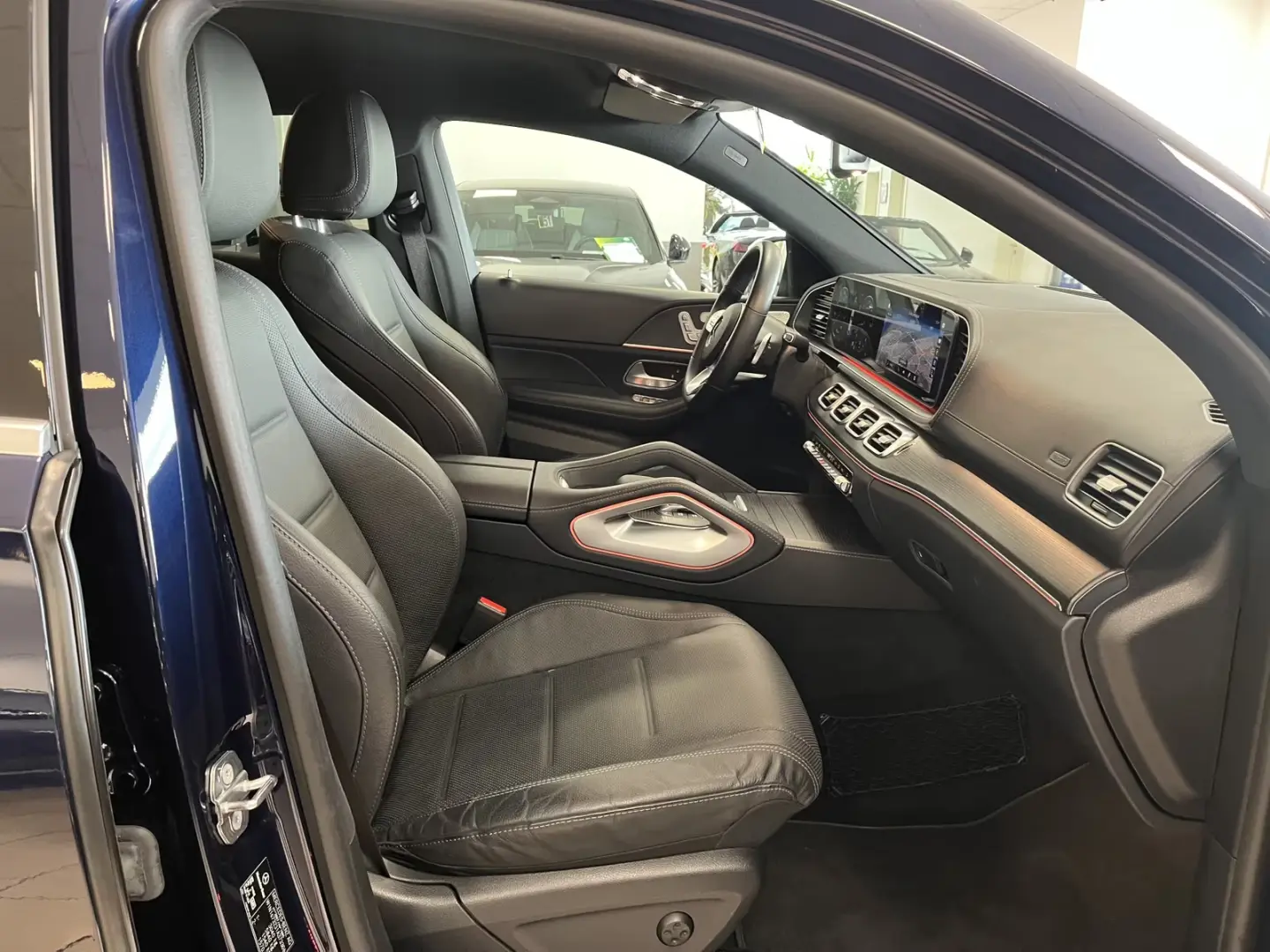 Mercedes-Benz GLE 400 AMG-Line Distr.  AHK HUD
