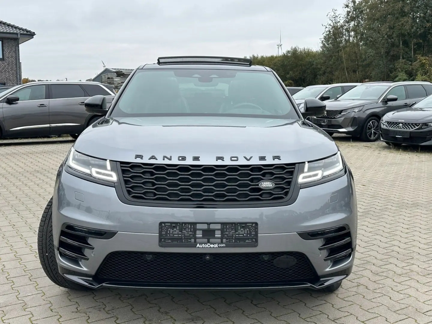Range Rover Velar 2.0 P400e R-Dynamic AWD Pano