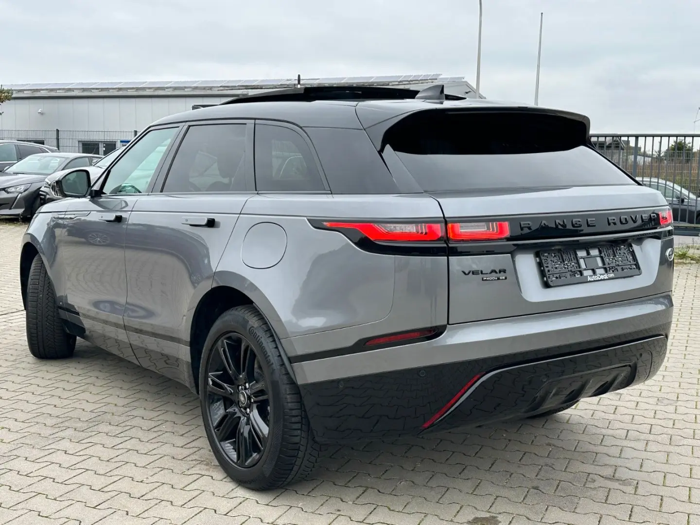 Range Rover Velar 2.0 P400e R-Dynamic AWD Pano