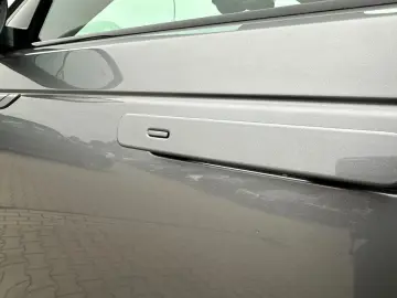 Range Rover Velar 2.0 P400e R-Dynamic AWD Pano