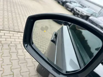 Range Rover Velar 2.0 P400e R-Dynamic AWD Pano