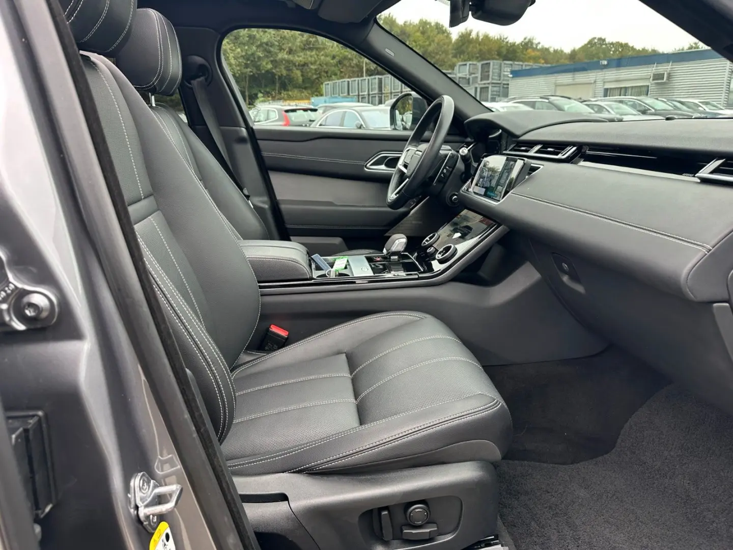 Range Rover Velar 2.0 P400e R-Dynamic AWD Pano
