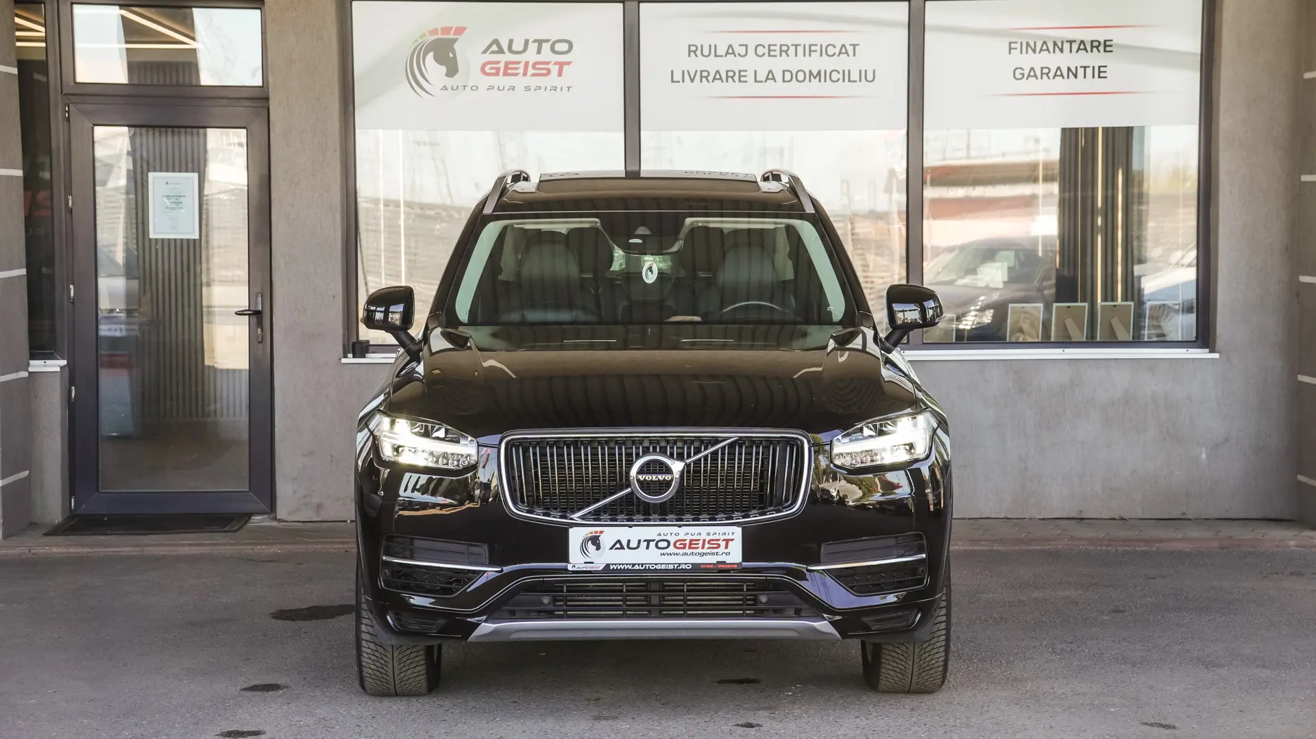 VOLVO XC90 T8 AWD