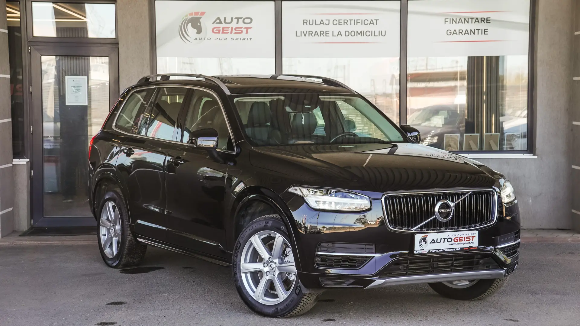 VOLVO XC90 T8 AWD