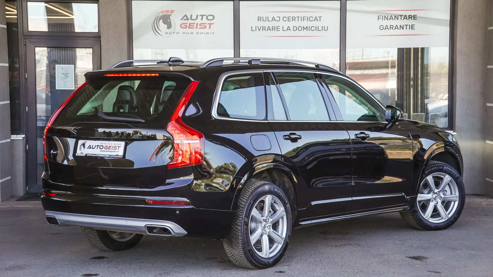 VOLVO XC90 T8 AWD