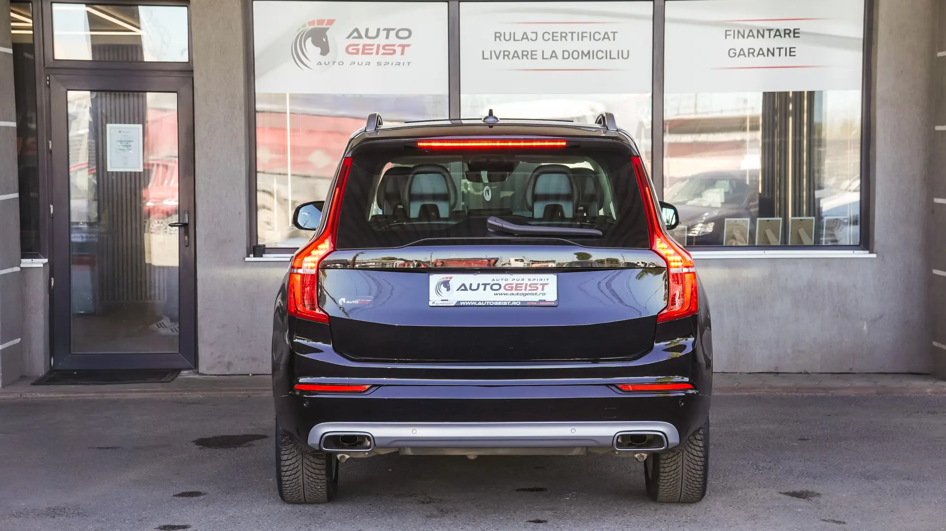 VOLVO XC90 T8 AWD