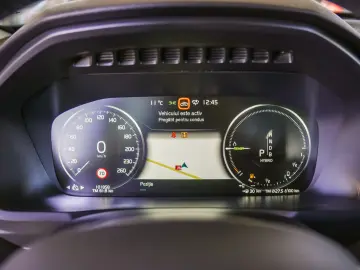 VOLVO XC90 T8 AWD