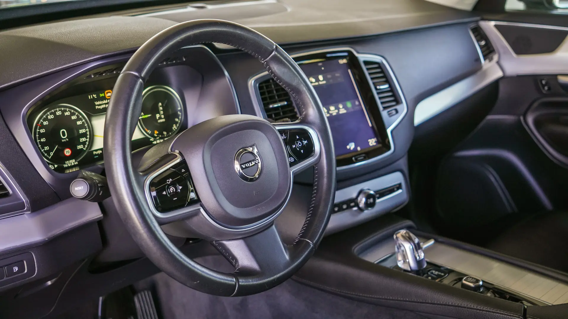 VOLVO XC90 T8 AWD