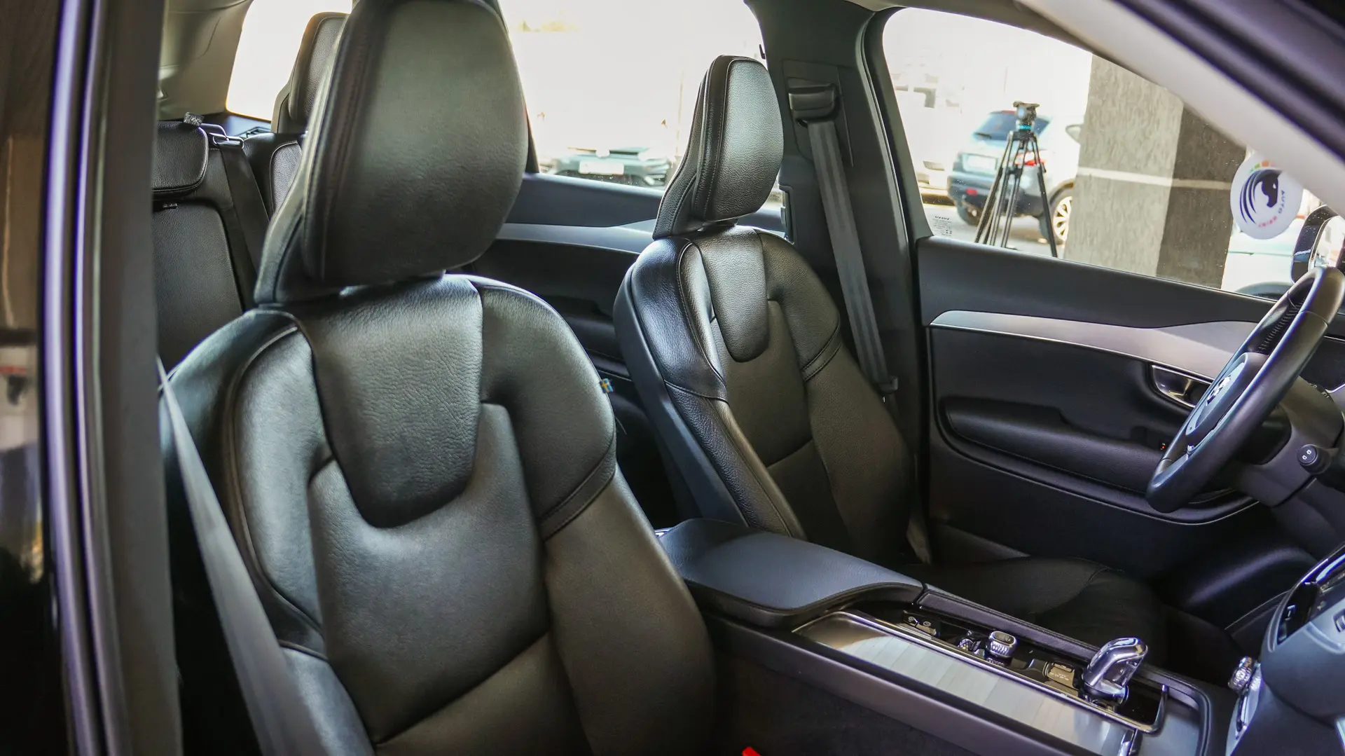 VOLVO XC90 T8 AWD