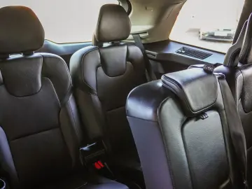 VOLVO XC90 T8 AWD