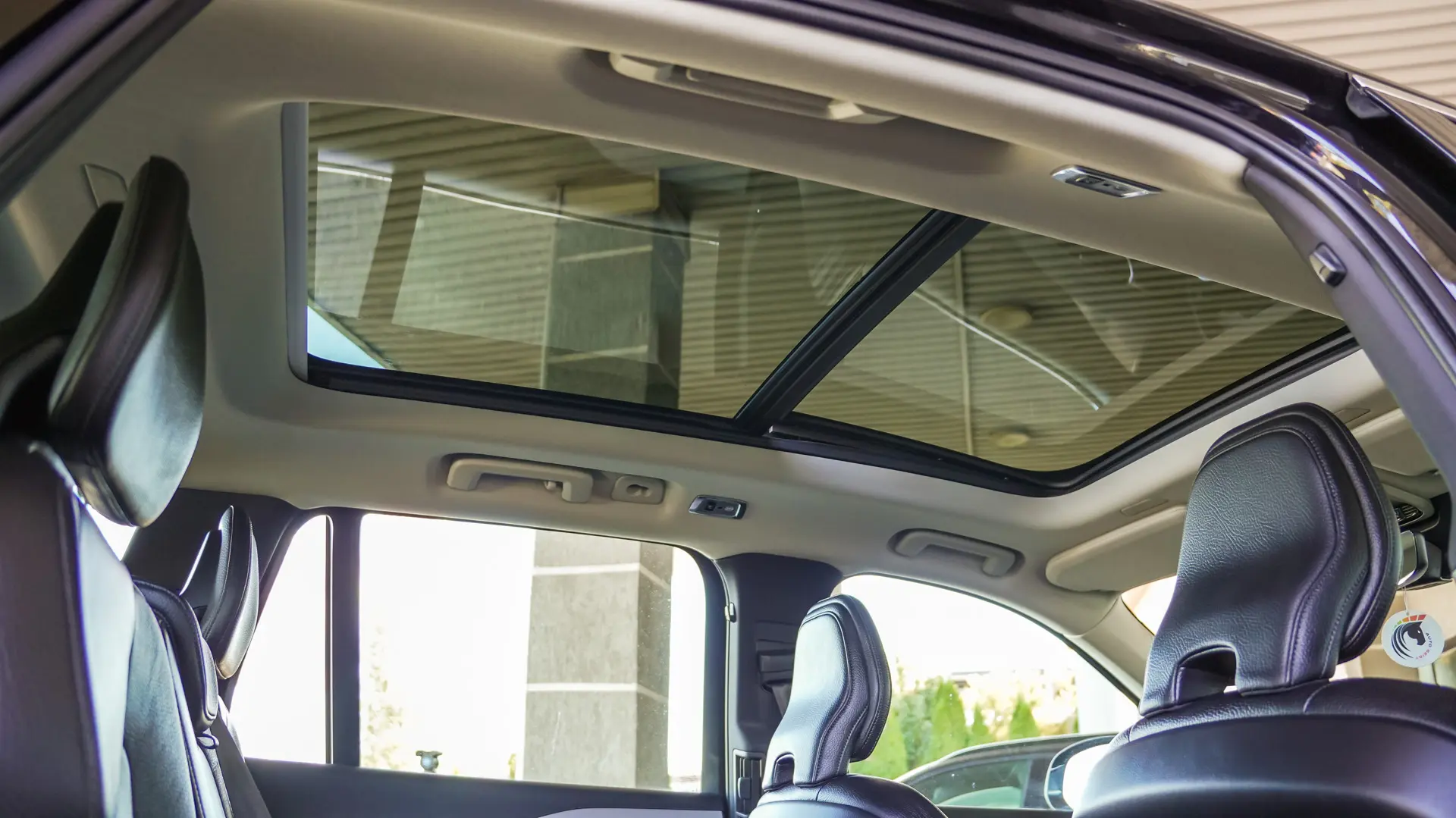 VOLVO XC90 T8 AWD