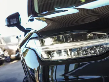 VOLVO XC90 T8 AWD