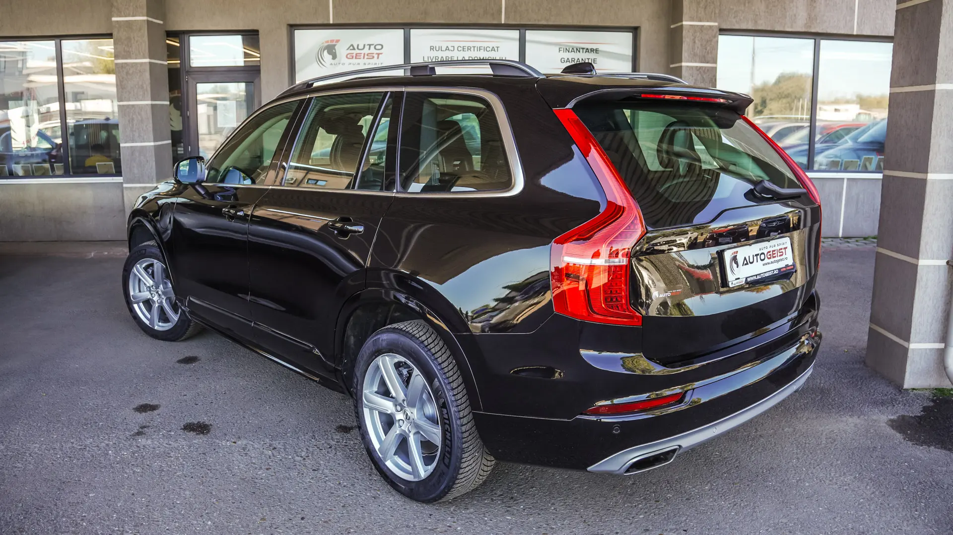 VOLVO XC90 T8 AWD