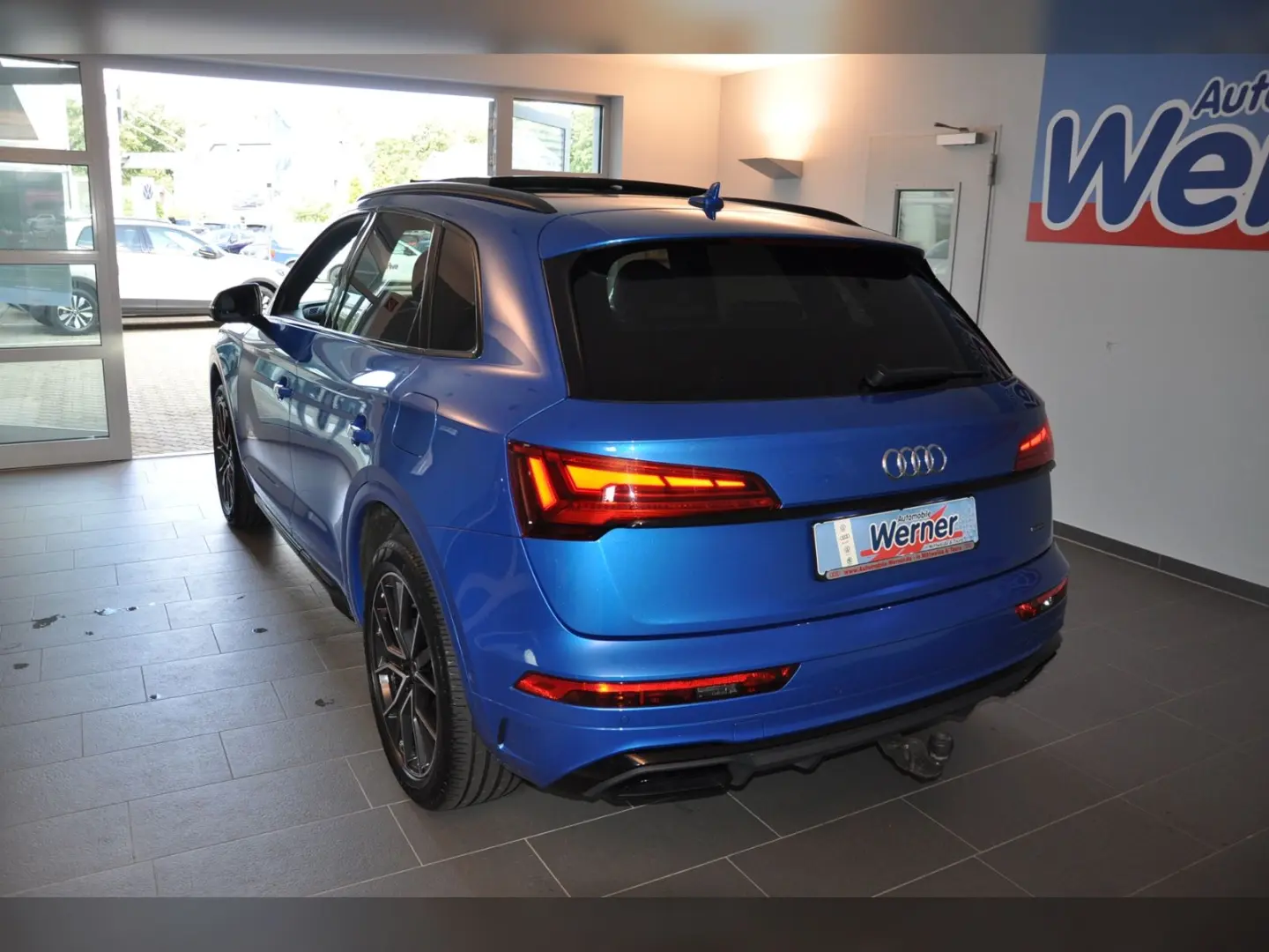 Q5 TFSIe S line 55 quattro AHK Panodach Werksgar