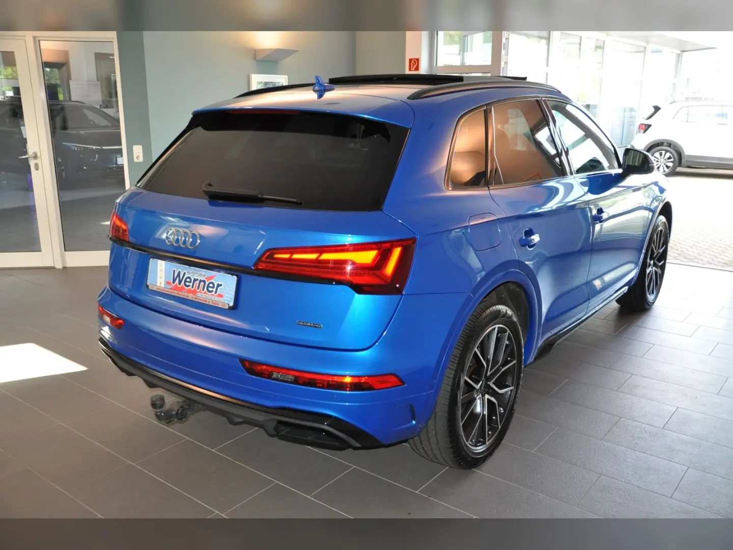 Q5 TFSIe S line 55 quattro AHK Panodach Werksgar