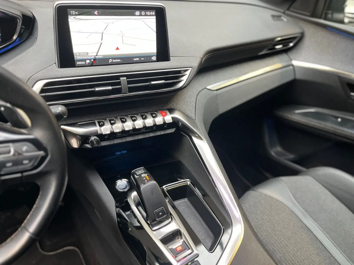 3008 GT-LINE  PANO KAMERA TEMPO NAVI APP